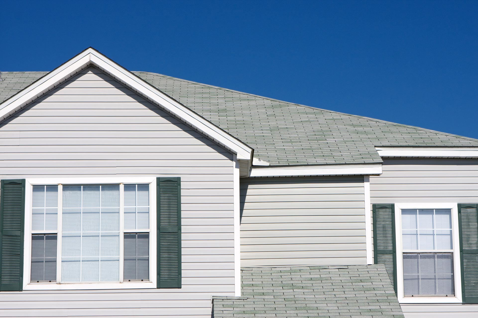 slide2_maxforce free estimate and new roofs